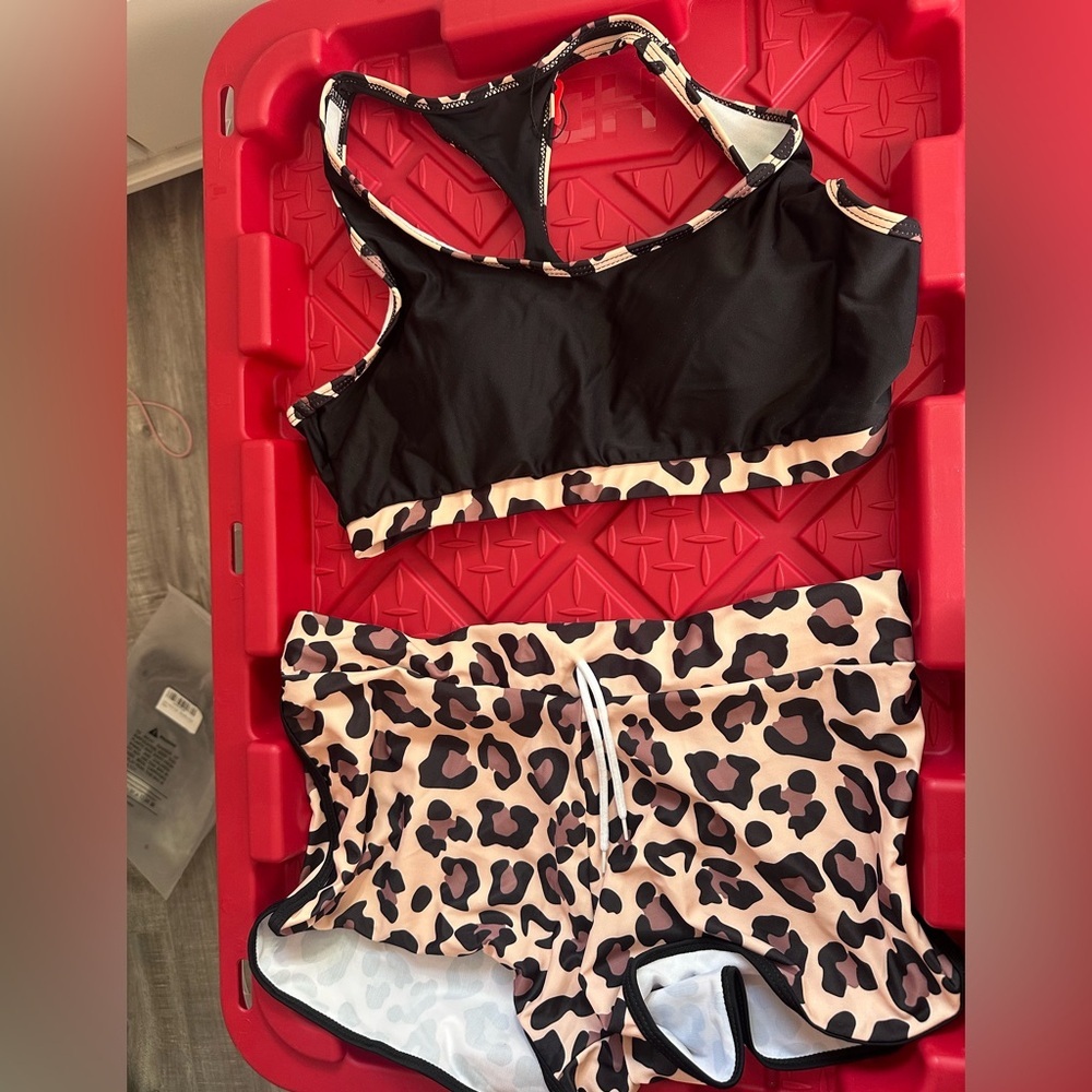 2 Piece Set animal print Size Large